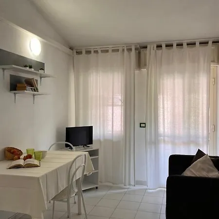 Appartamenti Le Mimose Santa Maria Navarrese Exterior foto
